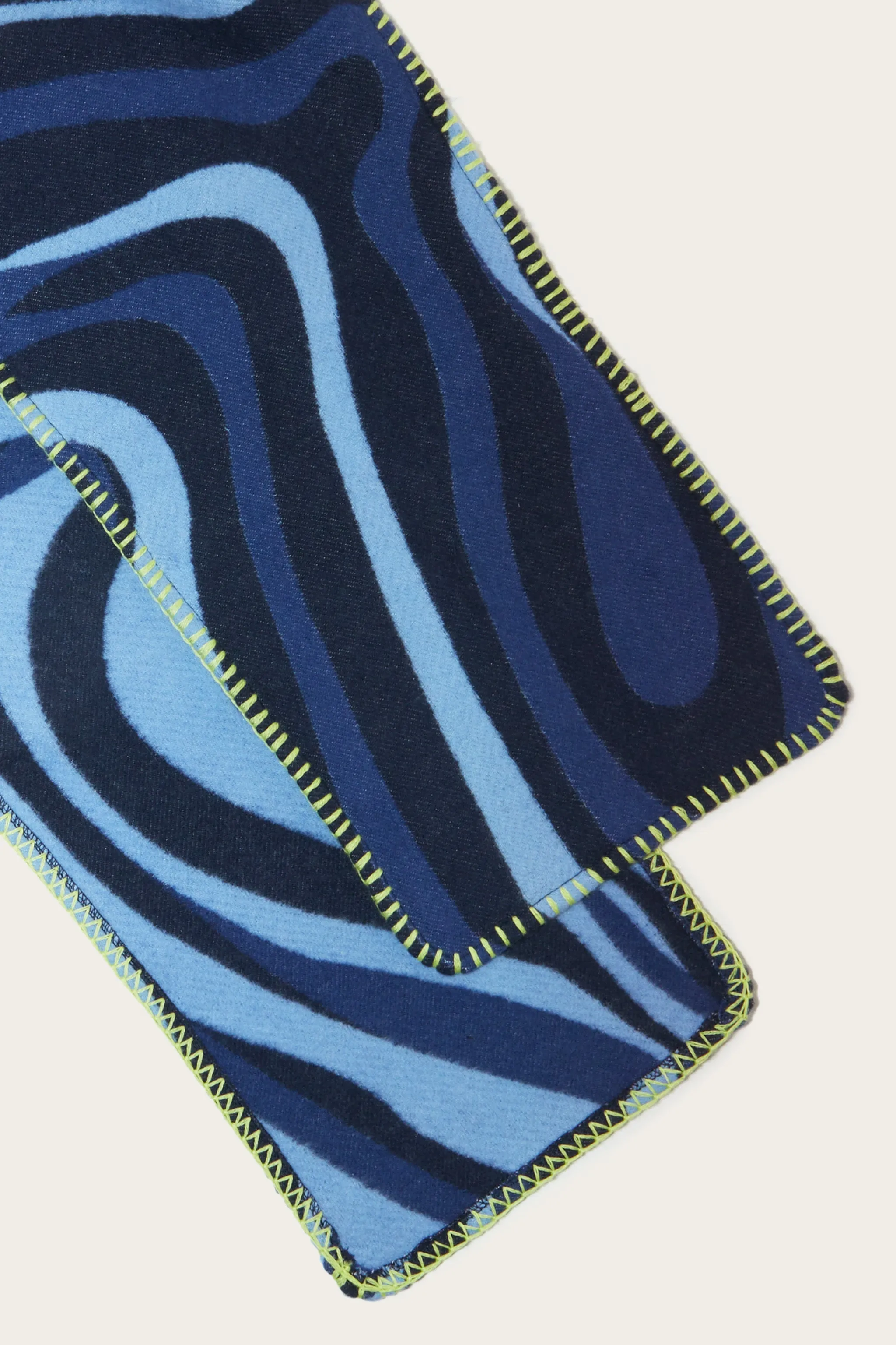 Marmo-Print Hooded Scarf