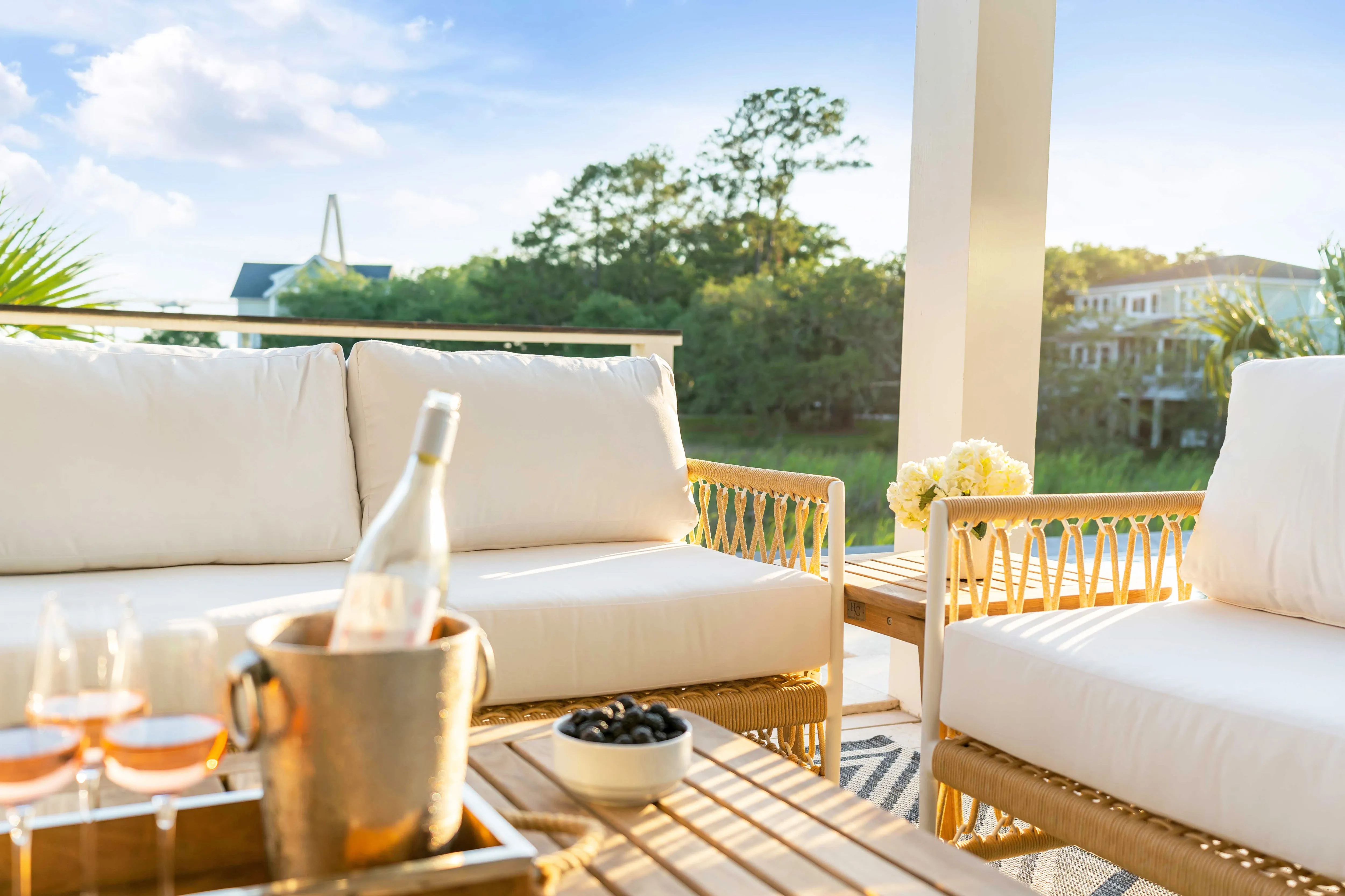 Nantucket Outdoor Loveseat