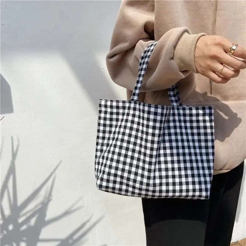 Portable Beach Lunch Bag | Japanese Plaid Cotton | Stylish and Simple Tote for Picnics and Outdoor Fun | Perfect for Women, Kids, and Family Outings